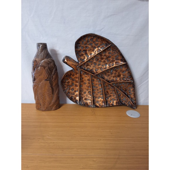 The Unbranded Brand Other - Vintage Style Brown Botanical Set Including Fern Vase & Hammered Metal Leaf Tray
